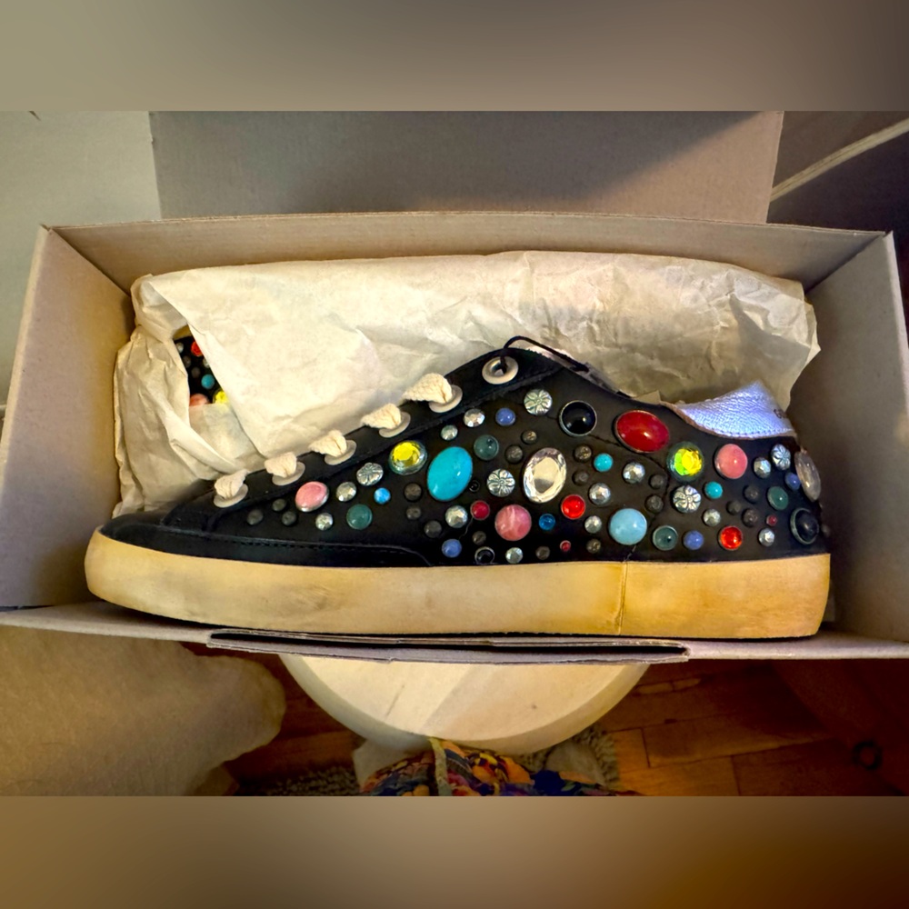 Golden goose multistone US 9, EU 39, new with tag, unworn sold out everywhere